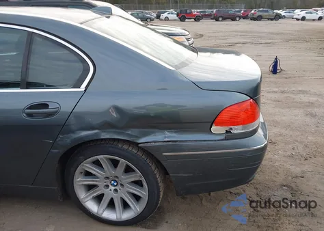 2003 BMW 745Li из США, поврежденный, VIN WBAGN63473DS44532